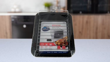 Roasting pan with grill rack