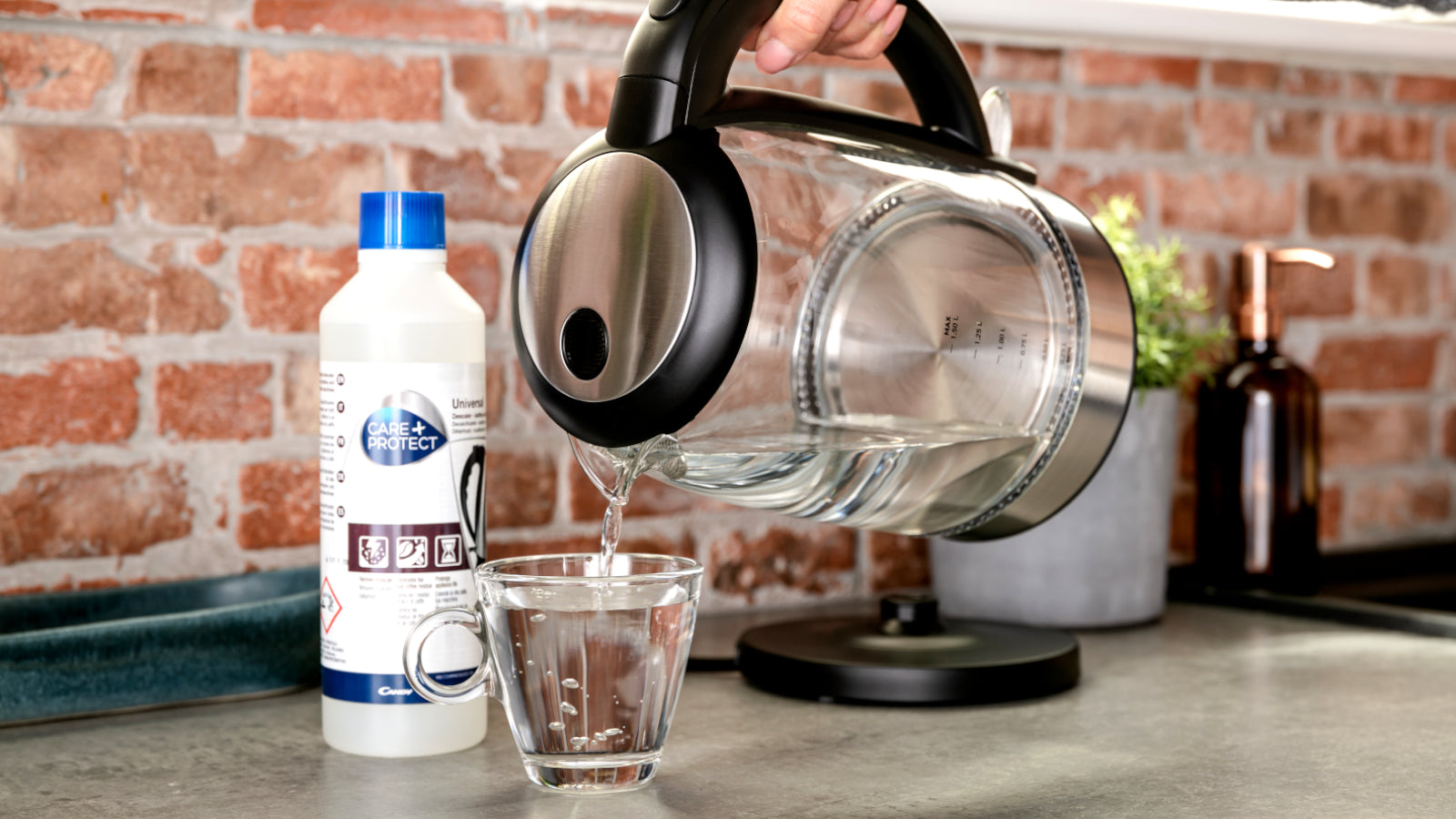 Détartrant liquide pour bouilloires et machines à café