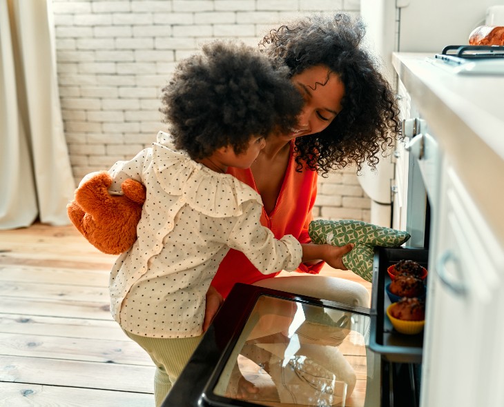 Comment régler le four électrique pour la cuisson des gâteaux ? Toutes les réponses aux doutes les plus fréquents
