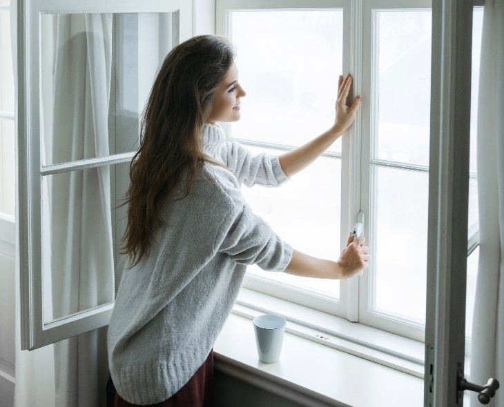 Luftverschmutzung in Innenräumen: was Feinstaub ist und wie man ihn loswird