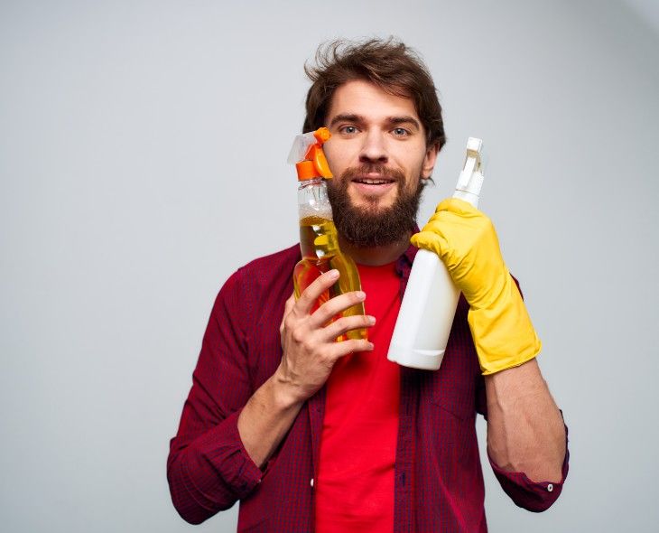 Cómo organizar la limpieza diaria de la casa: el calendario del bienestar diario