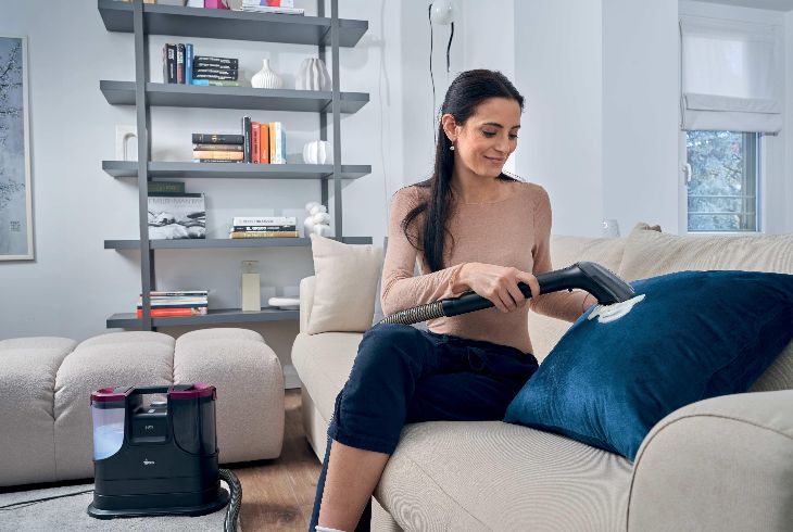 Comment nettoyer un canapé en velours ?