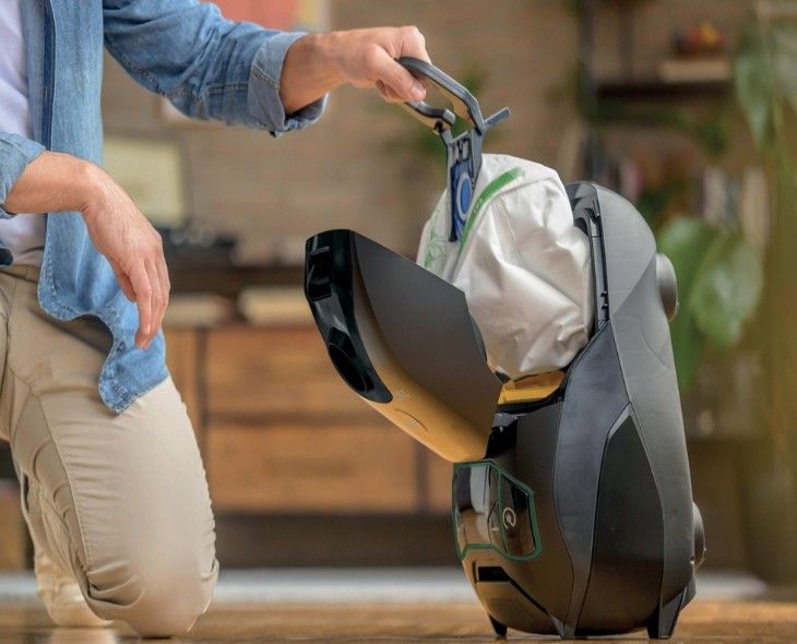 Jak założyć worek do odkurzacza?