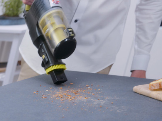 Instrument integrat pentru spatii inghesuite pentru o curatare perfecta a locului