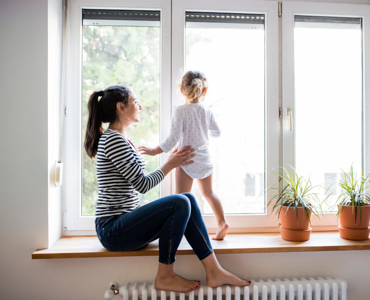 Méthodes et solutions pour nettoyer les vitres