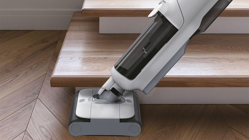 Easy cleaning of corners and edges