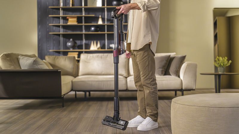 Nejlehčí tyčový vysavač od Hooveru
