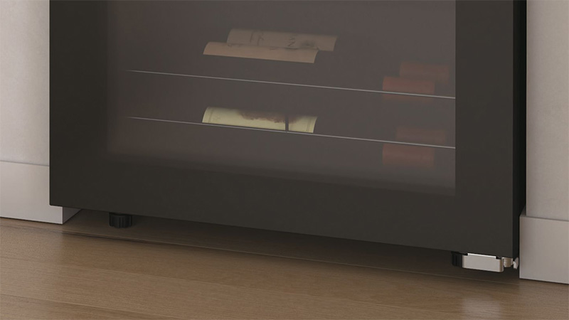 Upravte si výšku vašej vinotéky