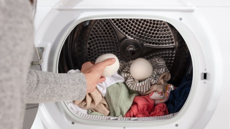 Réduit le bruit pendant le cycle de séchage